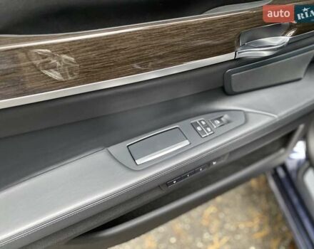 Синий БМВ 7 Серия, объемом двигателя 3 л и пробегом 227 тыс. км за 25555 $, фото 24 на Automoto.ua