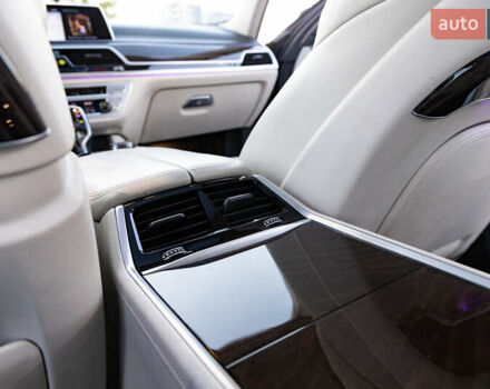 Синий БМВ 7 Серия, объемом двигателя 4.39 л и пробегом 51 тыс. км за 36000 $, фото 27 на Automoto.ua