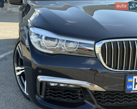 Синий БМВ 7 Серия, объемом двигателя 3 л и пробегом 91 тыс. км за 39500 $, фото 1 на Automoto.ua