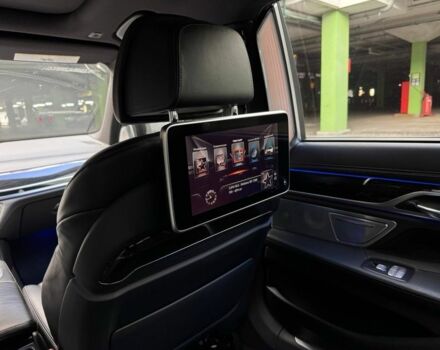 Синий БМВ 7 Серия, объемом двигателя 4.4 л и пробегом 134 тыс. км за 28500 $, фото 7 на Automoto.ua