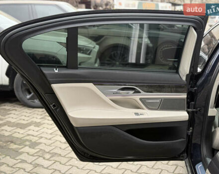 Синий БМВ 7 Серия, объемом двигателя 2.98 л и пробегом 147 тыс. км за 32500 $, фото 10 на Automoto.ua