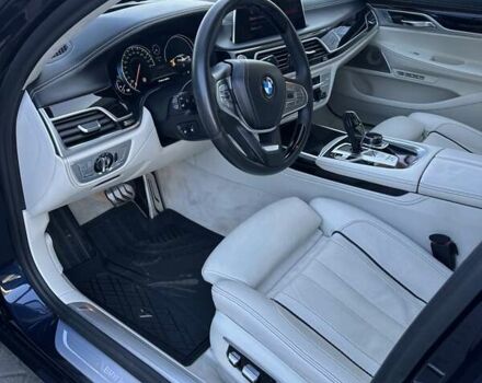 Синий БМВ 7 Серия, объемом двигателя 2.99 л и пробегом 105 тыс. км за 58000 $, фото 22 на Automoto.ua