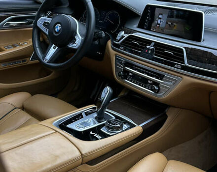 Синий БМВ 7 Серия, объемом двигателя 6.59 л и пробегом 107 тыс. км за 40500 $, фото 23 на Automoto.ua