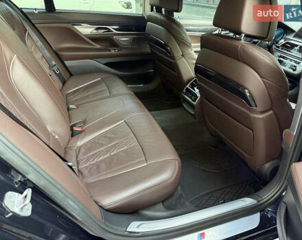 Синий БМВ 7 Серия, объемом двигателя 4.4 л и пробегом 159 тыс. км за 35000 $, фото 17 на Automoto.ua