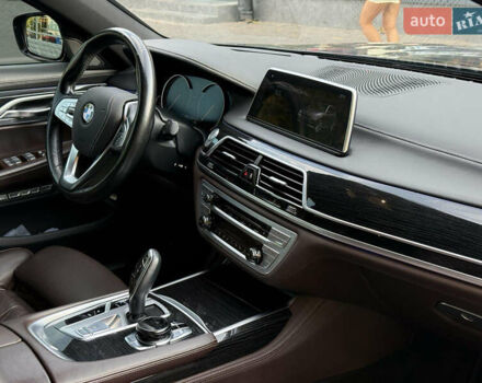 Синий БМВ 7 Серия, объемом двигателя 4.4 л и пробегом 159 тыс. км за 35000 $, фото 20 на Automoto.ua