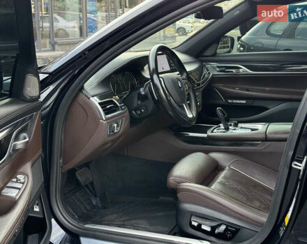 Синий БМВ 7 Серия, объемом двигателя 4.39 л и пробегом 158 тыс. км за 39000 $, фото 18 на Automoto.ua