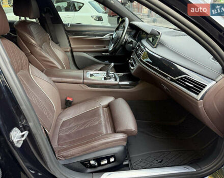 Синий БМВ 7 Серия, объемом двигателя 4.4 л и пробегом 159 тыс. км за 35000 $, фото 18 на Automoto.ua