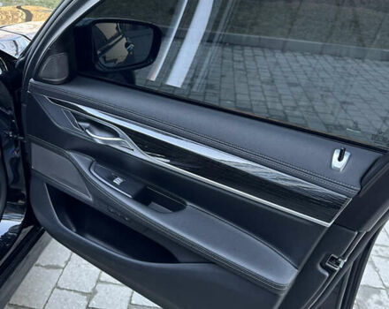 Синій БМВ 7 Серія, об'ємом двигуна 2.98 л та пробігом 86 тис. км за 37000 $, фото 13 на Automoto.ua