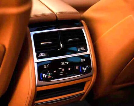 Синий БМВ 7 Серия, объемом двигателя 4.4 л и пробегом 39 тыс. км за 45000 $, фото 4 на Automoto.ua