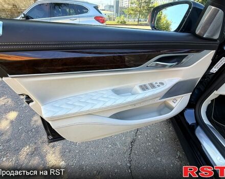 Синий БМВ 7 Серия, объемом двигателя 6.6 л и пробегом 39 тыс. км за 87999 $, фото 6 на Automoto.ua