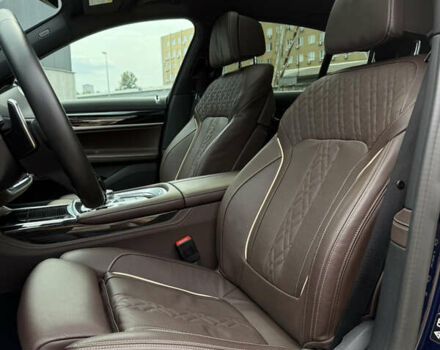 Синий БМВ 7 Серия, объемом двигателя 3 л и пробегом 54 тыс. км за 75000 $, фото 25 на Automoto.ua