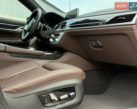 Синий БМВ 7 Серия, объемом двигателя 3 л и пробегом 54 тыс. км за 75000 $, фото 21 на Automoto.ua