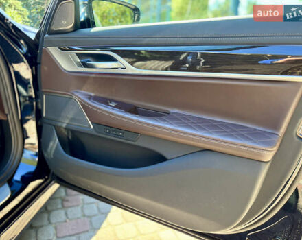 Синий БМВ 7 Серия, объемом двигателя 3 л и пробегом 46 тыс. км за 79000 $, фото 12 на Automoto.ua