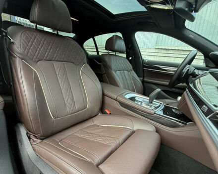 Синий БМВ 7 Серия, объемом двигателя 3 л и пробегом 54 тыс. км за 75000 $, фото 22 на Automoto.ua