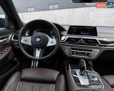 Синий БМВ 7 Серия, объемом двигателя 3 л и пробегом 54 тыс. км за 75000 $, фото 19 на Automoto.ua