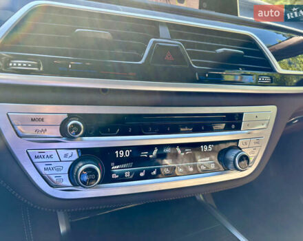 Синий БМВ 7 Серия, объемом двигателя 3 л и пробегом 46 тыс. км за 79000 $, фото 9 на Automoto.ua