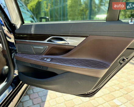 Синий БМВ 7 Серия, объемом двигателя 3 л и пробегом 46 тыс. км за 79000 $, фото 14 на Automoto.ua