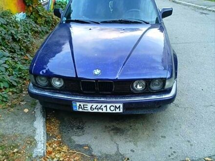 Синий БМВ 7 Серия, объемом двигателя 3 л и пробегом 300 тыс. км за 3000 $, фото 1 на Automoto.ua