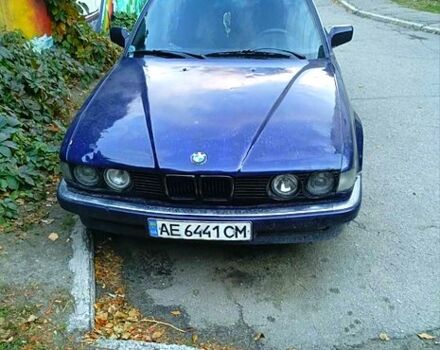 Синий БМВ 7 Серия, объемом двигателя 3 л и пробегом 300 тыс. км за 3000 $, фото 1 на Automoto.ua
