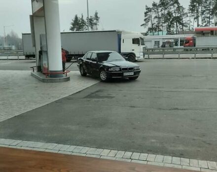 Синій БМВ 7 Серія, об'ємом двигуна 2.8 л та пробігом 400 тис. км за 5000 $, фото 1 на Automoto.ua