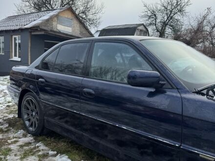 Синий БМВ 7 Серия, объемом двигателя 2.8 л и пробегом 222 тыс. км за 2300 $, фото 1 на Automoto.ua