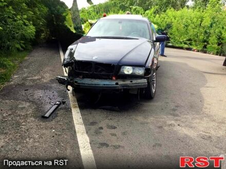 Синий БМВ 7 Серия, объемом двигателя 2.8 л и пробегом 0 тыс. км за 1150 $, фото 1 на Automoto.ua