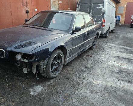 Синий БМВ 7 Серия, объемом двигателя 3.5 л и пробегом 240 тыс. км за 2000 $, фото 1 на Automoto.ua