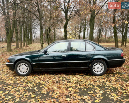 Зелений БМВ 7 Серія, об'ємом двигуна 2.5 л та пробігом 375 тис. км за 4555 $, фото 10 на Automoto.ua