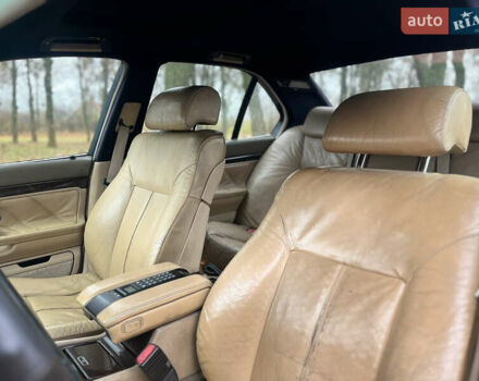 Зелений БМВ 7 Серія, об'ємом двигуна 2.5 л та пробігом 375 тис. км за 4555 $, фото 41 на Automoto.ua