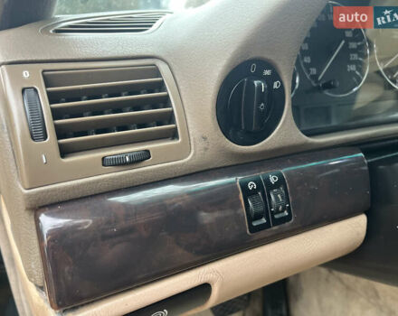 Зелений БМВ 7 Серія, об'ємом двигуна 2.5 л та пробігом 375 тис. км за 4555 $, фото 42 на Automoto.ua