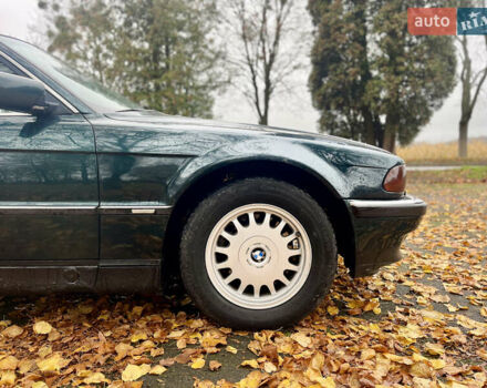 Зелений БМВ 7 Серія, об'ємом двигуна 2.5 л та пробігом 375 тис. км за 4555 $, фото 22 на Automoto.ua