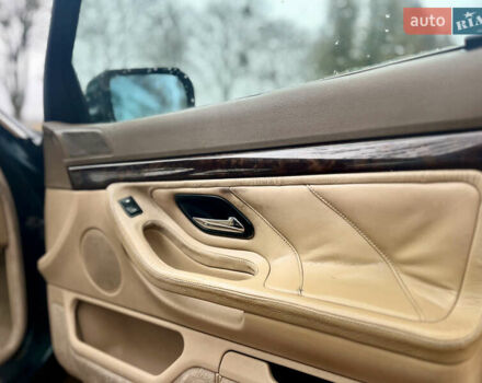 Зелений БМВ 7 Серія, об'ємом двигуна 2.5 л та пробігом 375 тис. км за 4555 $, фото 53 на Automoto.ua