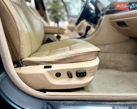 Зелений БМВ 7 Серія, об'ємом двигуна 2.5 л та пробігом 375 тис. км за 4555 $, фото 54 на Automoto.ua