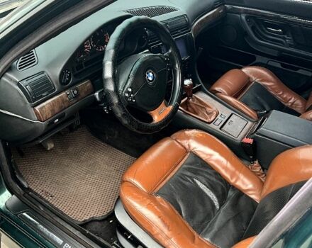Зелений БМВ 7 Серія, об'ємом двигуна 3 л та пробігом 475 тис. км за 3400 $, фото 5 на Automoto.ua