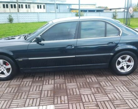 Зеленый БМВ 7 Серия, объемом двигателя 3 л и пробегом 444 тыс. км за 3333 $, фото 3 на Automoto.ua