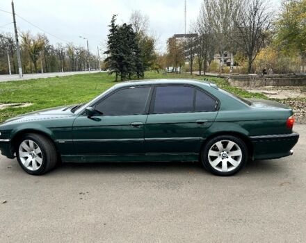 Зелений БМВ 7 Серія, об'ємом двигуна 3 л та пробігом 475 тис. км за 3400 $, фото 4 на Automoto.ua