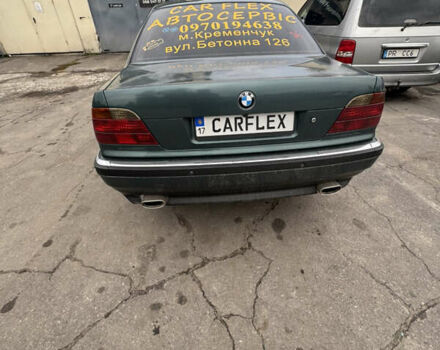 Зелений БМВ 7 Серія, об'ємом двигуна 3 л та пробігом 300 тис. км за 4700 $, фото 5 на Automoto.ua