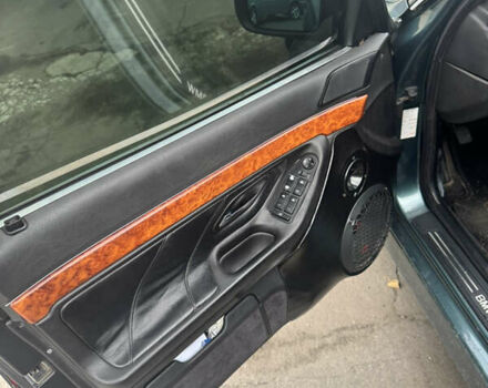 Зелений БМВ 7 Серія, об'ємом двигуна 3 л та пробігом 300 тис. км за 4700 $, фото 9 на Automoto.ua