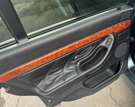 Зелений БМВ 7 Серія, об'ємом двигуна 3 л та пробігом 300 тис. км за 4700 $, фото 7 на Automoto.ua