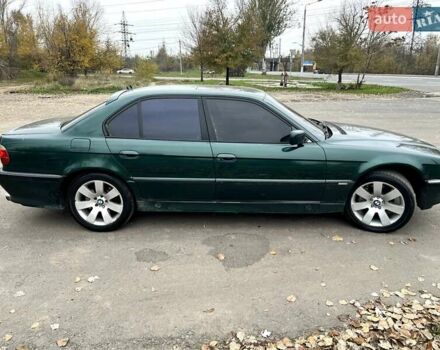 Зеленый БМВ 7 Серия, объемом двигателя 3.5 л и пробегом 475 тыс. км за 3400 $, фото 2 на Automoto.ua