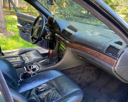 Зеленый БМВ 7 Серия, объемом двигателя 3.5 л и пробегом 285 тыс. км за 4999 $, фото 6 на Automoto.ua