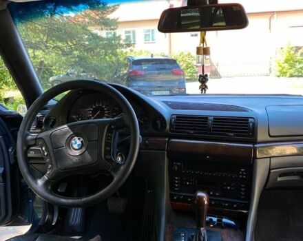 Зеленый БМВ 7 Серия, объемом двигателя 3.5 л и пробегом 285 тыс. км за 4999 $, фото 3 на Automoto.ua