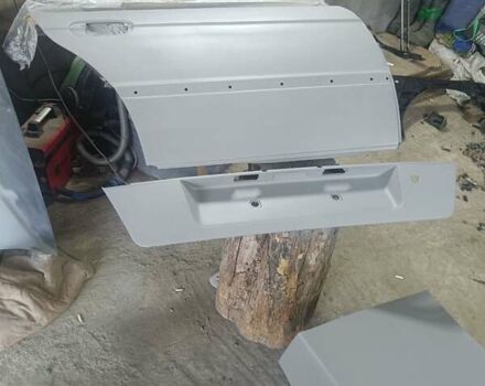 Зеленый БМВ 7 Серия, объемом двигателя 5.4 л и пробегом 517 тыс. км за 8000 $, фото 40 на Automoto.ua