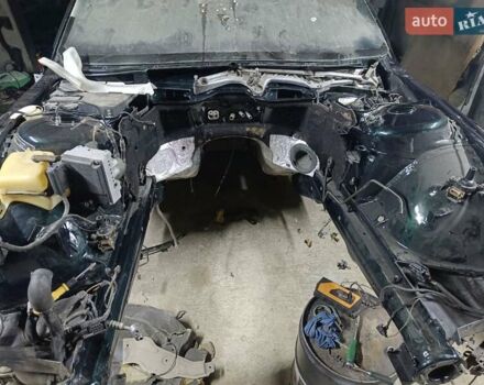 Зеленый БМВ 7 Серия, объемом двигателя 5.4 л и пробегом 517 тыс. км за 8000 $, фото 16 на Automoto.ua