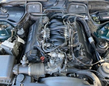 Зеленый БМВ 7 Серия, объемом двигателя 3.5 л и пробегом 285 тыс. км за 4999 $, фото 7 на Automoto.ua