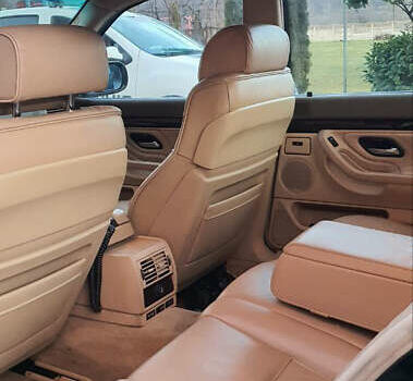 Зеленый БМВ 7 Серия, объемом двигателя 3 л и пробегом 450 тыс. км за 5700 $, фото 17 на Automoto.ua