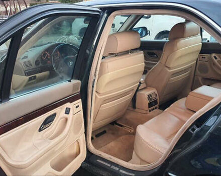 Зеленый БМВ 7 Серия, объемом двигателя 3 л и пробегом 450 тыс. км за 5700 $, фото 13 на Automoto.ua