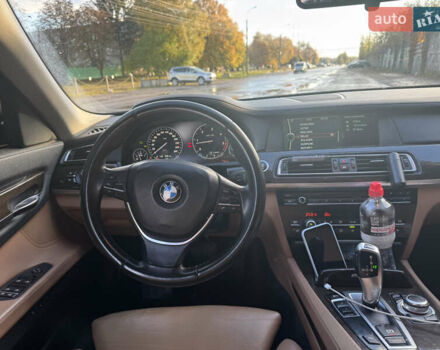 Зеленый БМВ 7 Серия, объемом двигателя 2.99 л и пробегом 247 тыс. км за 17850 $, фото 13 на Automoto.ua