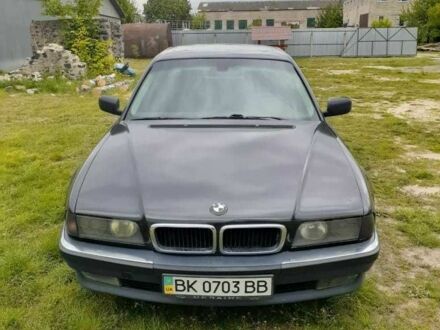 Зелений БМВ 7 Серія, об'ємом двигуна 3 л та пробігом 3 тис. км за 2500 $, фото 1 на Automoto.ua