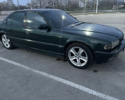 Зелений БМВ 7 Серія, об'ємом двигуна 3 л та пробігом 380 тис. км за 5000 $, фото 1 на Automoto.ua